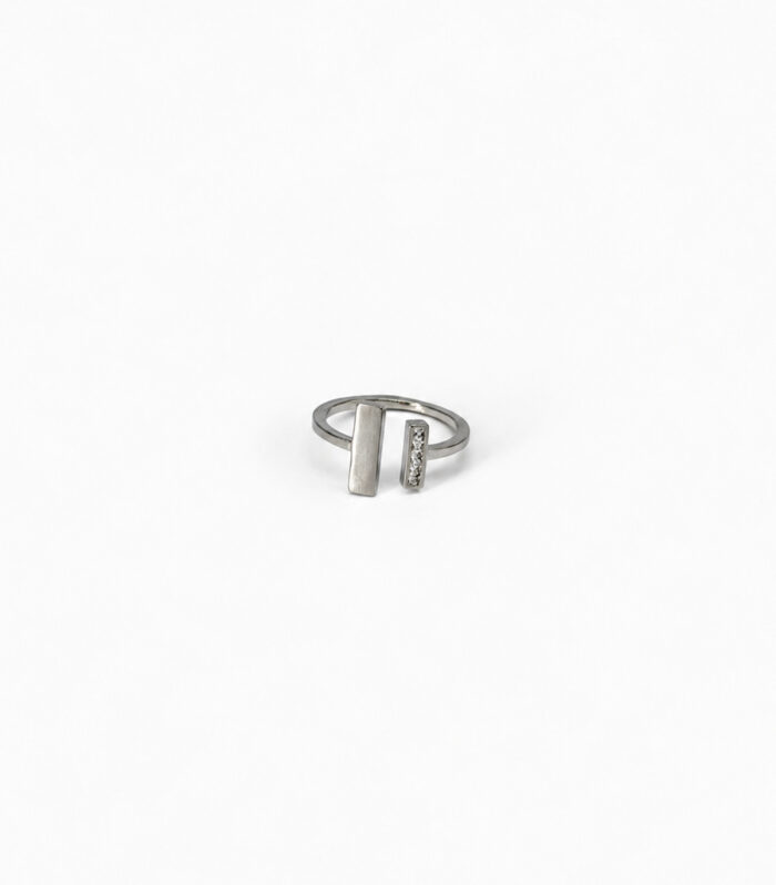 Δαχτυλίδι MARONI ASYMMETRIC CRYSTAL BAR